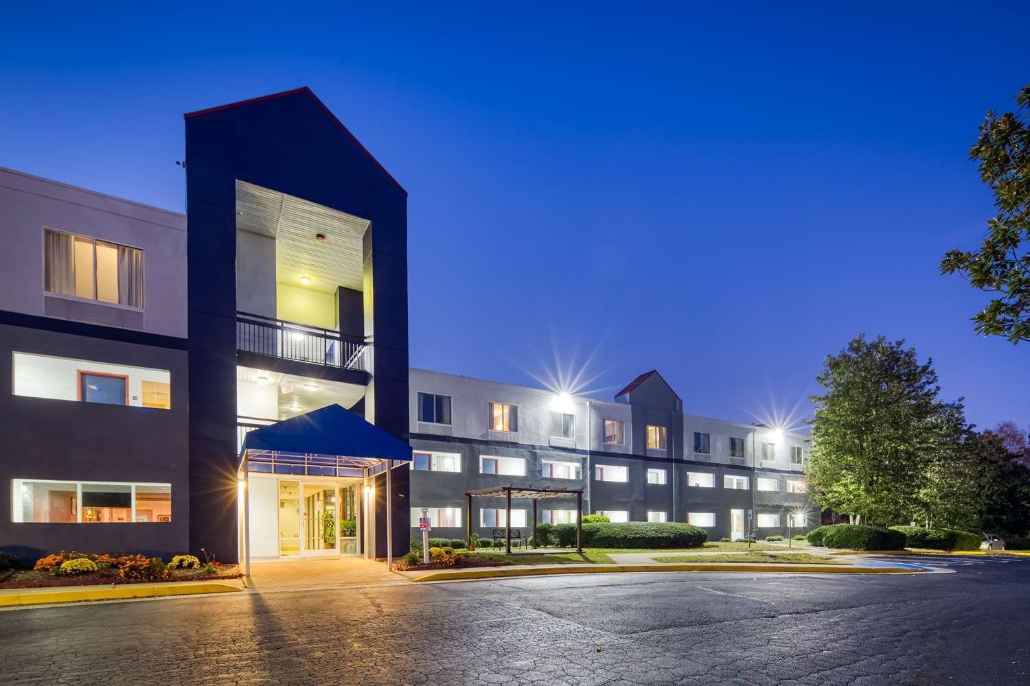 Surestay Plus Hotel By Best Western Durham Medical Center Zewnętrze zdjęcie