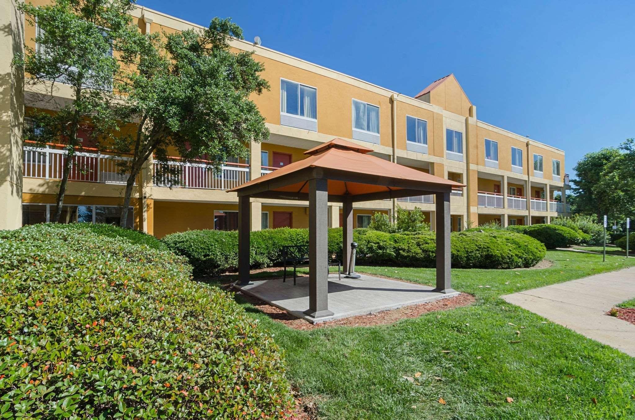 Surestay Plus Hotel By Best Western Durham Medical Center Zewnętrze zdjęcie